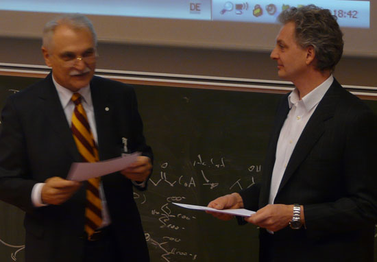Dr. Maximilian Benker erhält E-Learning Preis der Freien Universität Berlin