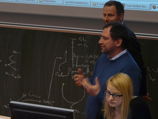 E-Learning Preis der Freien Universität Berlin: Dr. Kirstein, Prof. Dr. Nordmeier und Team präsentieren